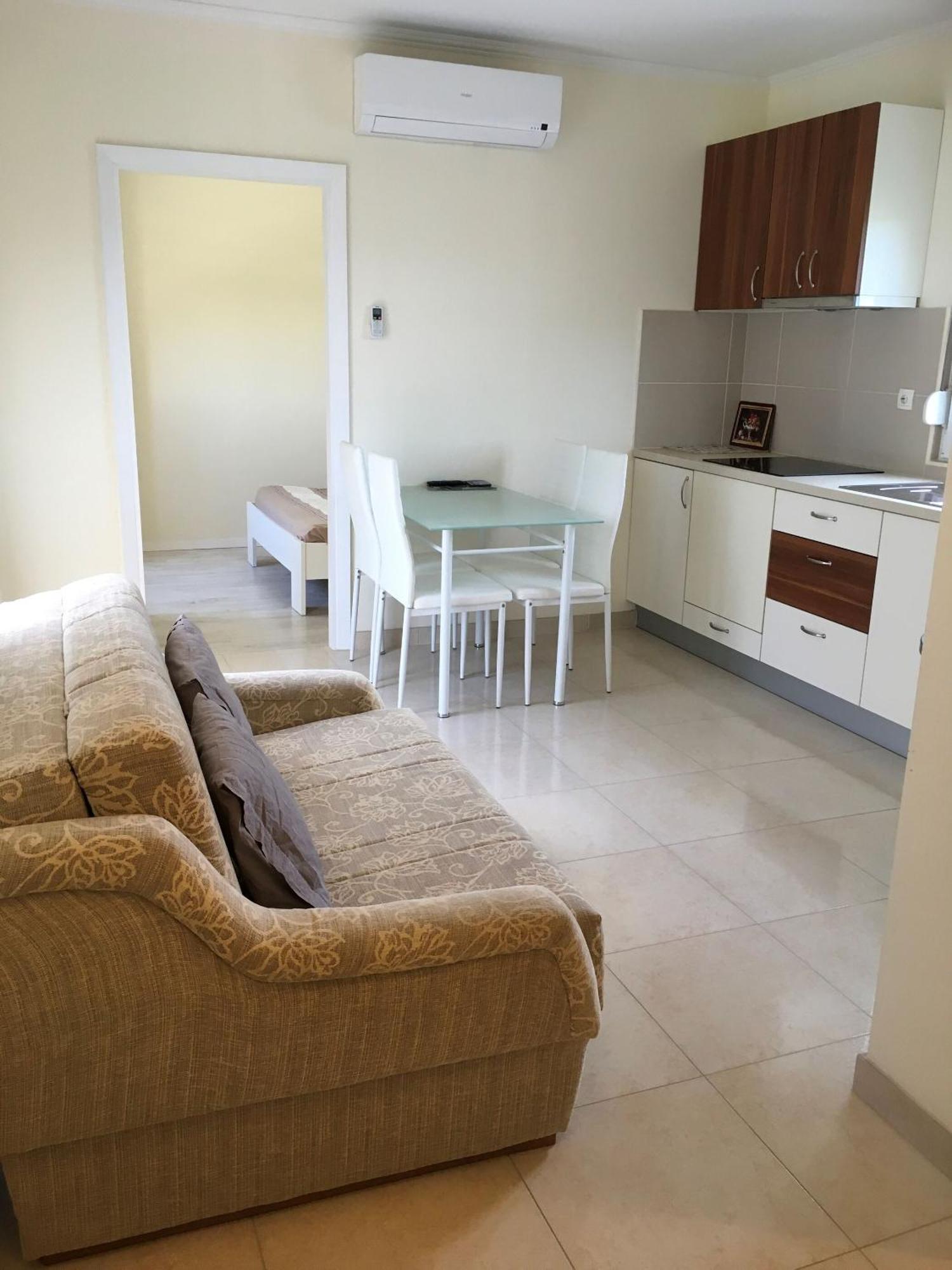 Apartments Lipovica Sukošan Eksteriør bilde